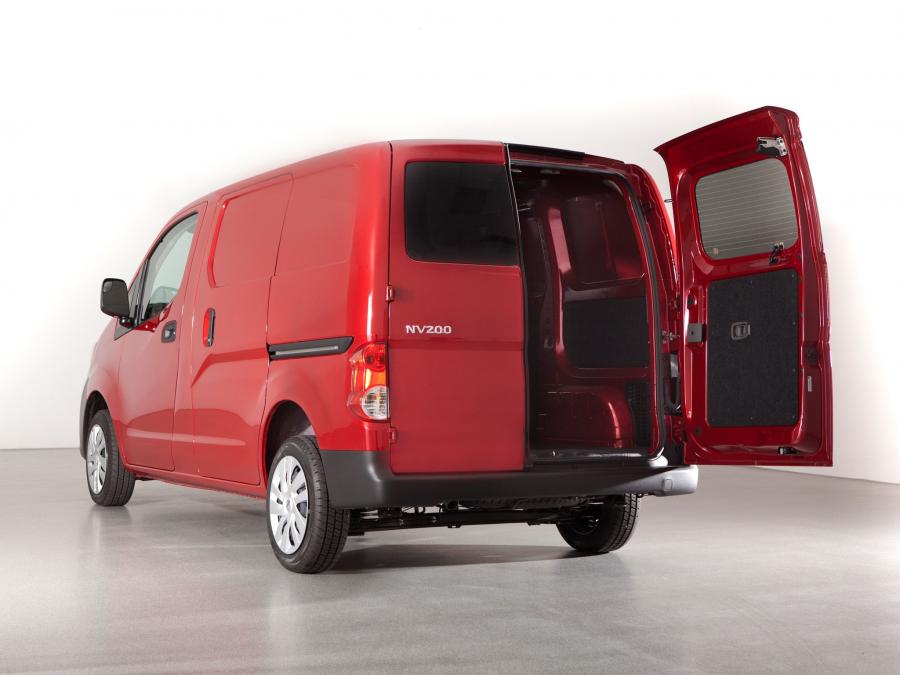  Nissan NV200 Compact Cargo 2013 года  (фото 9 из 13)